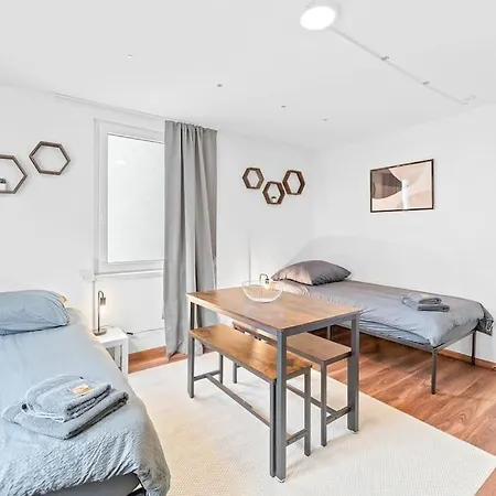 Es02 Schoenes Fuer Teams - 2 Schlafzimmer, 4 Einzelbetten, Naehe Messe Oberesslingen