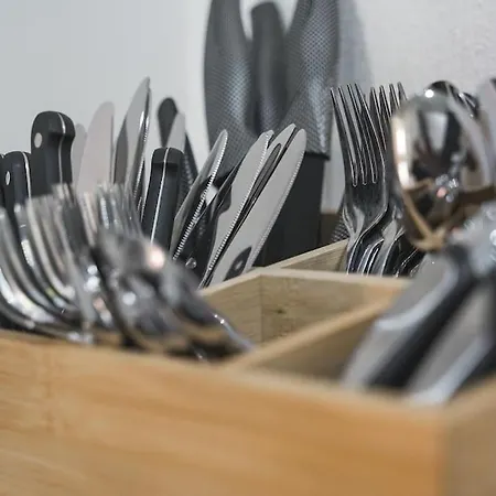 Es02 Schoenes Fuer Teams - 2 Schlafzimmer, 4 Einzelbetten, Naehe Messe